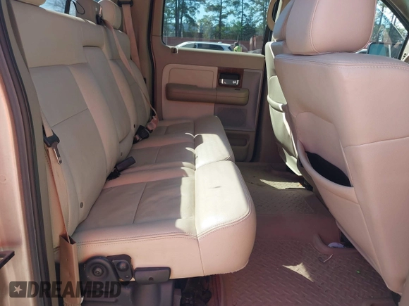 2004 Ford F-150 XLT with VIN 1FTPW14504KC17681, listed as a IAAI auction lot 41852362 with 201,674 mi miles. Bid and sale history available at carsss.com. Image 8.