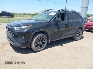 2024 Toyota RAV4 Hybrid XLE Premium z VIN JTMB6RFV3RD139222, wystawiony jako IAAI lot #41991544 z przebiegiem 20 463 mil mil oraz . Historia ofert i sprzedaży dostępna na DreamBid. Obrazek 2.
