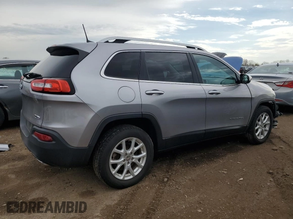 2018 Jeep Cherokee Latitude with VIN 1C4PJLCX5JD518007, listed as a Copart auction lot 53692425 with 30,101 mi miles and Salvage Title. Bid and sale history available at DreamBid. Image 3.