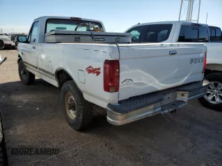 1997 Ford F-250 z VIN 1FTHF26F3VEB25299, wystawiony jako Copart lot #79120094 z przebiegiem 232 954 mil mil oraz Szkoda całkowita • Salvage title. Historia ofert i sprzedaży dostępna na DreamBid. Obrazek 2.