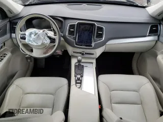 2016 Volvo XC90 Momentum with VIN YV4102XK1G1068042, listed as a Copart auction lot 38305163 with 100,589 mi miles. Bid and sale history available at carsss.com. Image 8.