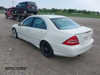2007 Mercedes-Benz C 230 Sport with VIN WDBRF52H87F852754, listed as a IAAI auction lot 42224647 with 121,163 mi miles and . Bid and sale history available at DreamBid. Image 3.
