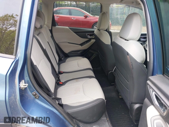 2020 Subaru Forester Premium with VIN JF2SKAJC5LH556992, listed as a IAAI auction lot 42061879 with 71,840 mi miles. Bid and sale history available at carsss.com. Image 8.