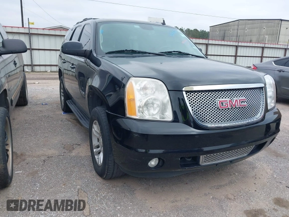 2009 GMC Yukon SLT w/4SA with VIN 1GKFC33J39R295065, listed as a IAAI auction lot 41514132 with 216,680 mi miles. Bid and sale history available at carsss.com. Image 1.