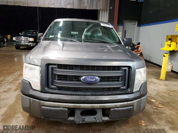 2014 Ford F-150 XL with VIN 1FTMF1CM3EKE67770, listed as a Copart auction lot 84890204 with 193,165 mi miles and Clean Title. Bid and sale history available at carsss.com. Image 5.