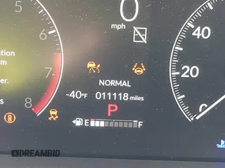 2025 Honda Pilot Sport z VIN 5FNYG1H38SB030483, wystawiony jako IAAI lot #41694690 z przebiegiem 11 118 mil mil oraz . Historia ofert i sprzedaży dostępna na DreamBid. Obrazek 15.