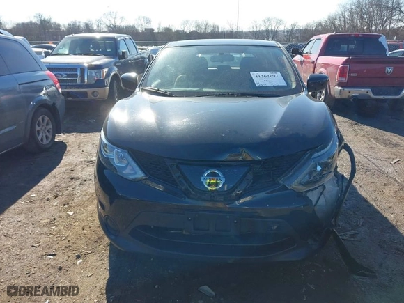 2018 Nissan Rogue Sport SV with VIN JN1BJ1CR7JW289398, listed as a IAAI auction lot 41362697 with NaN miles. Bid and sale history available at carsss.com. Image 12.