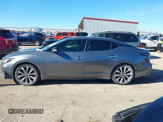 2023 Nissan Maxima Platinum with VIN 1N4AA6FV7PC502025, listed as a IAAI auction lot 41227177 with 42,524 mi miles. Bid and sale history available at carsss.com. Image 14.
