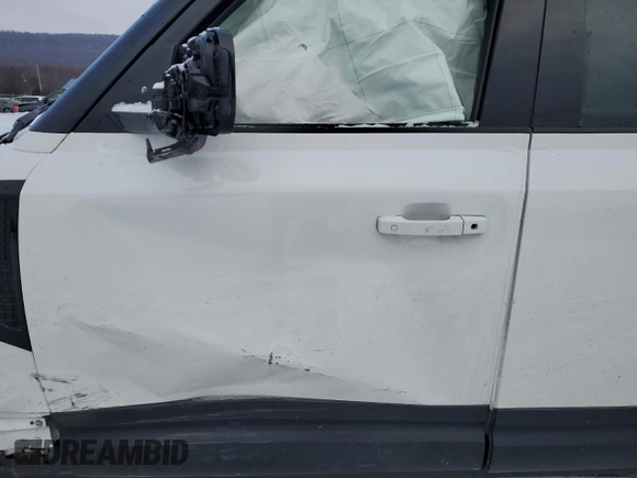 2022 Land Rover Defender S with VIN SALEJERX5N2078150, listed as a Copart auction lot 86412374 with 33,768 mi miles and Salvage title. Bid and sale history available at DreamBid. Image 7.