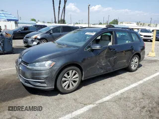 2018 Volkswagen Golf S z VIN 3VW117AUXJM751985, wystawiony jako Copart lot #55596265 z przebiegiem 60 755 mil mil oraz Szkoda całkowita • Salvage title. Historia ofert i sprzedaży dostępna na DreamBid. Obrazek 1.