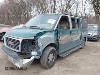 2003 GMC Savana Commercial C6Y with VIN 1GDFG15TX31195422, listed as a IAAI auction lot 41695121 with 214,454 mi miles. Bid and sale history available at carsss.com. Image 6.