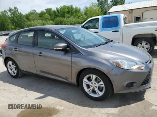 2014 Ford Focus SE z VIN 1FADP3K21EL424134, wystawiony jako Copart lot #56692545 z przebiegiem 46 342 mil mil oraz Szkoda całkowita • Salvage title. Historia ofert i sprzedaży dostępna na DreamBid. Obrazek 4.