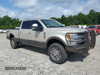 2017 Ford F-250 Lariat z VIN 1FT7W2BTXHEE01246, wystawiony jako Copart lot #65426025 z przebiegiem Nie podano mil oraz Szkoda całkowita • Salvage title. Historia ofert i sprzedaży dostępna na DreamBid. Obrazek 4.