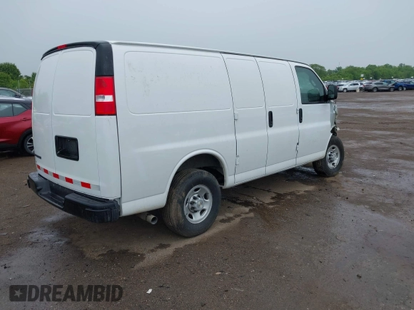 2024 Chevrolet Express Cargo with VIN 1GCWGAFP0R1250412, listed as a IAAI auction lot 42251682 with 9,199 mi miles and . Bid and sale history available at DreamBid. Image 4.