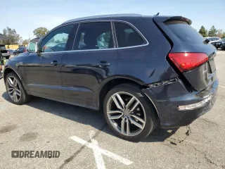 2014 Audi SQ5 Premium Plus z VIN WA1CGAFP3EA090873, wystawiony jako Copart lot #52160785 z przebiegiem 159 664 mil mil oraz Szkoda całkowita • Salvage title. Historia ofert i sprzedaży dostępna na DreamBid. Obrazek 2.