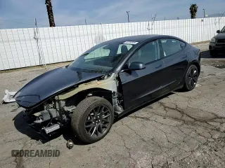 2024 Tesla Model 3 z VIN 5YJ3E1EA5RF857757, wystawiony jako Copart lot #45758385 z przebiegiem 5364 mil mil oraz Szkody całkowita. Historia ofert i sprzedaży dostępna na DreamBid. Obrazek 10.