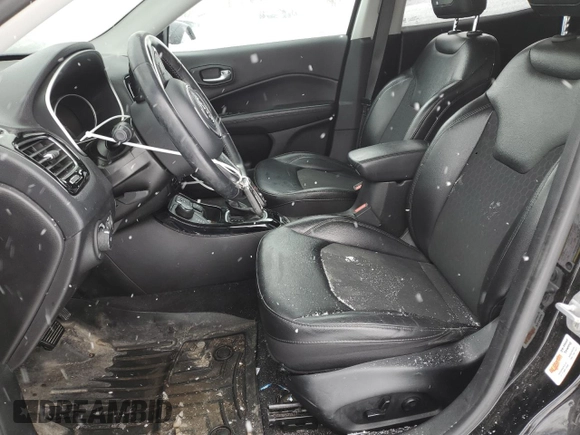 2018 Jeep Compass Latitude with VIN 3C4NJDBB0JT493661, listed as a Copart auction lot 88695545 with 89,046 mi miles and Salvage Title. Bid and sale history available at DreamBid. Image 7.