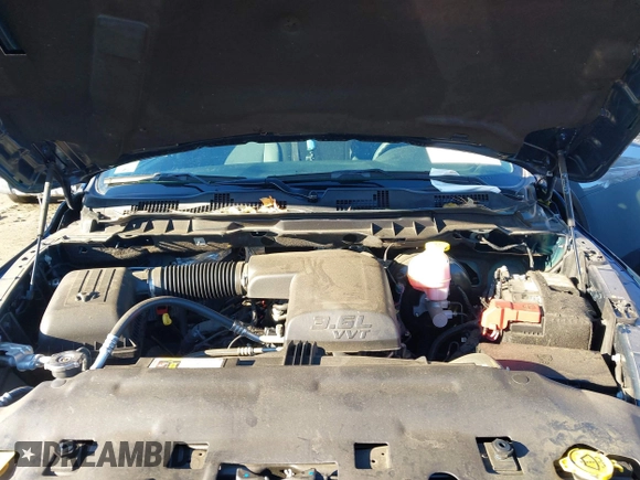 2021 Ram 1500 Tradesman z VIN 3C6RR6KG4MG711610, wystawiony jako IAAI lot #40942505 z przebiegiem 9 949 mil mil oraz . Historia ofert i sprzedaży dostępna na DreamBid. Obrazek 10.
