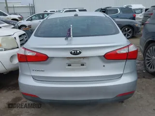 2015 Kia Forte LX with VIN KNAFK4A69F5388109, listed as a IAAI auction lot 41613274 with 97,214 mi miles. Bid and sale history available at carsss.com. Image 17.