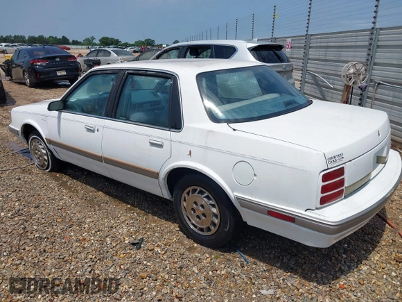 1996 Oldsmobile Cutlass Ciera 1SA VX5 z VIN 1G3AJ55MXT6302925, wystawiony jako IAAI lot #42310514 z przebiegiem 130 963 mil mil oraz . Historia ofert i sprzedaży dostępna na DreamBid. Obrazek 3.