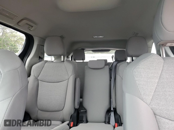 2024 Toyota Sienna LE z VIN 5TDKSKFC9RS150229, wystawiony jako Copart lot #54829595 z przebiegiem 12 384 mil mil oraz Szkoda całkowita • Salvage title. Historia ofert i sprzedaży dostępna na DreamBid. Obrazek 10.