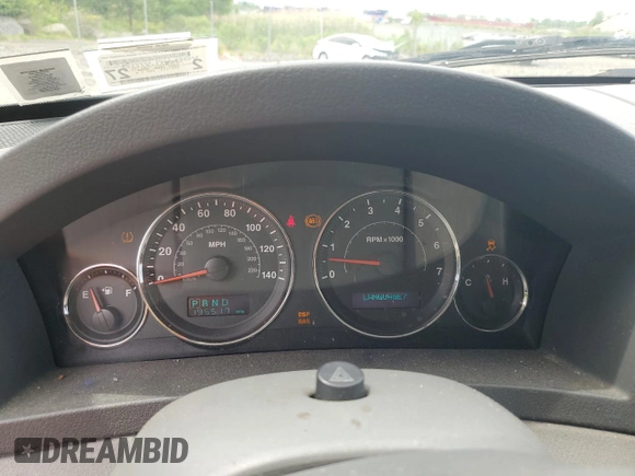 2007 Jeep Grand Cherokee Laredo z VIN 1J8GR48K47C681735, wystawiony jako Copart lot #59006435 z przebiegiem 195 517 mil mil oraz Nie do naprawy • Non repairable. Historia ofert i sprzedaży dostępna na DreamBid. Obrazek 9.