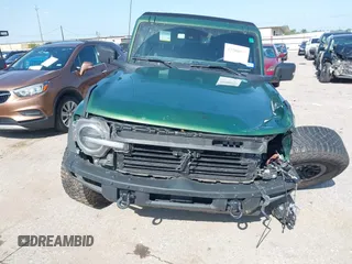 2023 Ford Bronco с VIN 1FMEE5DP0PLB60332, выставлен на аукционе IAAI как лот 42200832 с пробегом 54 921 миль миль и . История ставок и продаж доступна на DreamBid. Изображение 13.