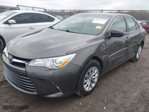 2015 Toyota Camry XLE with VIN 4T4BF1FK7FR450768, listed as a IAAI auction lot 41963191 with 126,571 mi miles. Bid and sale history available at carsss.com. Image 17.