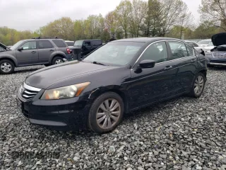 2011 Honda Accord EX z VIN 1HGCP2F78BA012646, wystawiony jako Copart lot #55069805 z przebiegiem 143 559 mil mil oraz Czysty tytuł • Clean title. Historia ofert i sprzedaży dostępna na DreamBid. Obrazek 1.