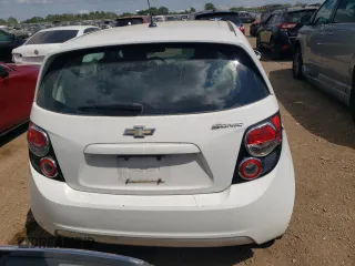 2012 Chevrolet Sonic LS z VIN 1G1JA6SH1C4162605, wystawiony jako Copart lot #88037145 z przebiegiem 117 164 mil mil oraz Nie do naprawy • Non repairable. Historia ofert i sprzedaży dostępna na DreamBid. Obrazek 6.