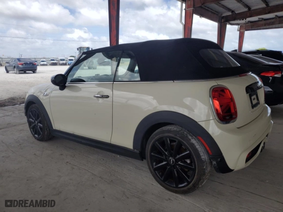 2020 MINI Convertible Cooper S with VIN WMWWJ5C02L3L07685, listed as a Copart auction lot 51907255 with 26,804 mi miles and Salvage Title. Bid and sale history available at carsss.com. Image 2.
