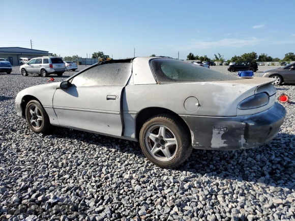 1999 Chevrolet Camaro z VIN 2G1FP22K4X2119705, wystawiony jako Copart lot #61094235 z przebiegiem Nie podano mil oraz Czysty tytuł • Clean title. Historia ofert i sprzedaży dostępna na DreamBid. Obrazek 2.