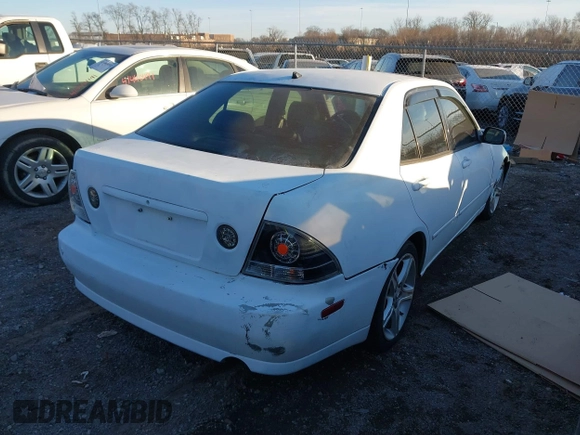 2001 Lexus IS with VIN JTHBD182110011002, listed as a IAAI auction lot 41463195 with 181,812 mi miles. Bid and sale history available at carsss.com. Image 4.