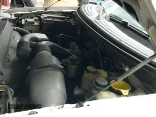 2007 Ford F-150 XL z VIN 1FTRF12W47KD12270, wystawiony jako IAAI lot #42565604 z przebiegiem 230 140 mil mil oraz . Historia ofert i sprzedaży dostępna na DreamBid. Obrazek 20.