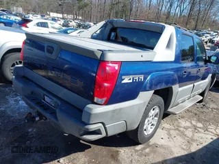 2002 Chevrolet Avalanche with VIN 3GNEC13T72G231637, listed as a IAAI auction lot 41639440 with 315,239 mi miles and . Bid and sale history available at DreamBid. Image 4.