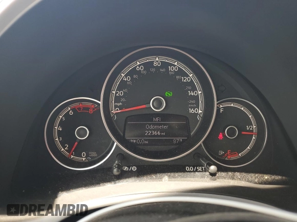 2019 Volkswagen Beetle SE with VIN 3VWJD7ATXKM713415, listed as a Copart auction lot 60673525 with 22,366 mi miles and Salvage title. Bid and sale history available at DreamBid. Image 9.