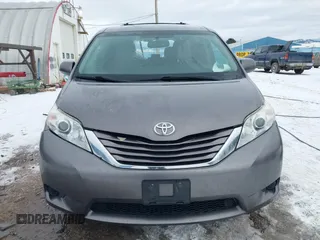 2016 Toyota Sienna LE with VIN 5TDJK3DC6GS142669, listed as a IAAI auction lot 41436771 with 135,715 mi miles. Bid and sale history available at carsss.com. Image 12.