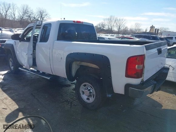 2010 Chevrolet Silverado 2500HD Work Truck with VIN 1GC5KVBG4AZ181530, listed as a IAAI auction lot 41422214 with 304,527 mi miles. Bid and sale history available at carsss.com. Image 3.
