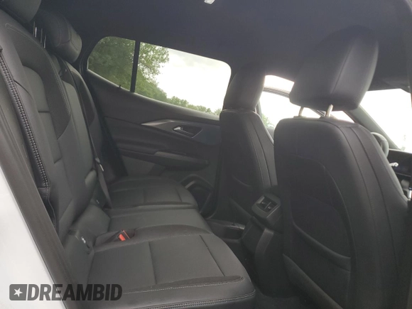 2024 Chevrolet Equinox EV LT z VIN 3GN7DLRP1RS260215, wystawiony jako Copart lot #56477025 z przebiegiem 7370 mil mil oraz Szkody całkowita. Historia ofert i sprzedaży dostępna na DreamBid. Obrazek 11.