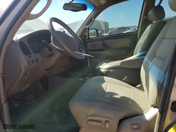 2004 Toyota Sequoia SR5 with VIN 5TDZT34A34S233800, listed as a Copart auction lot 46986385 with 236,549 mi miles and Salvage Title. Bid and sale history available at carsss.com. Image 7.