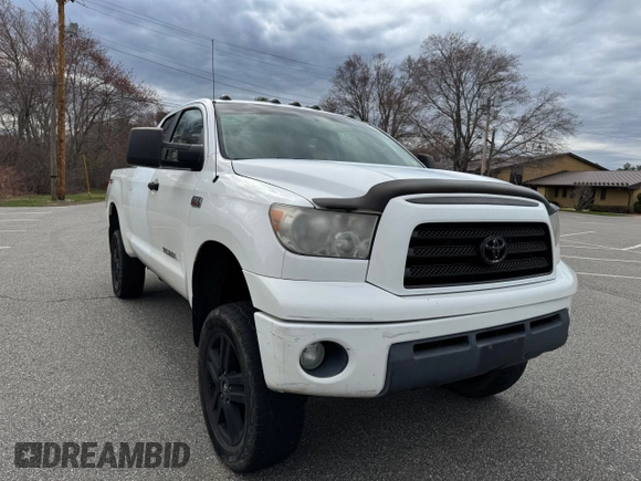 2008 Toyota Tundra с VIN 5TBBV54128S516419, выставлен на аукционе Copart как лот 58626905 с пробегом 190 891 миль миль и Чистый • Clean title. История ставок и продаж доступна на DreamBid. Изображение 1.