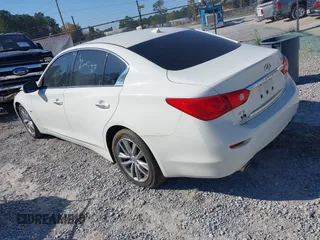 2017 Infiniti Q50 Premium with VIN JN1EV7AR2HM834338, listed as a IAAI auction lot 40992351 with 88,148 mi miles and . Bid and sale history available at DreamBid. Image 3.