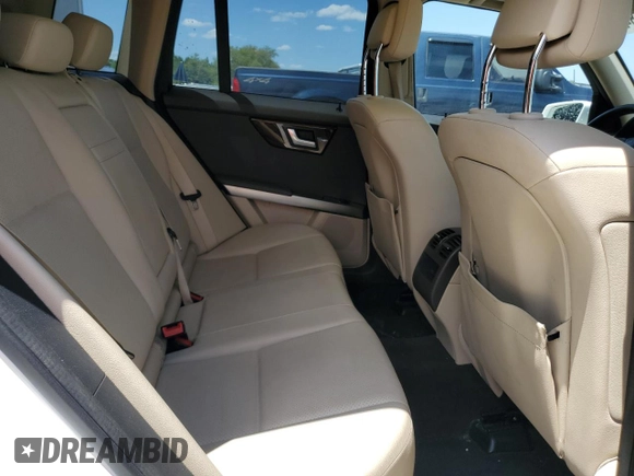 2014 Mercedes-Benz GLK 250 with VIN WDCGG0EB8EG185024, listed as a Copart auction lot 55746845 with 92,330 mi miles and Salvage Title. Bid and sale history available at DreamBid. Image 11.
