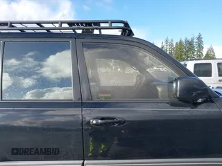 2001 Lexus LX 470 with VIN JTJHT00W613500563, listed as a IAAI auction lot 41730804 with 232,647 mi miles and . Bid and sale history available at carsss.com. Image 13.