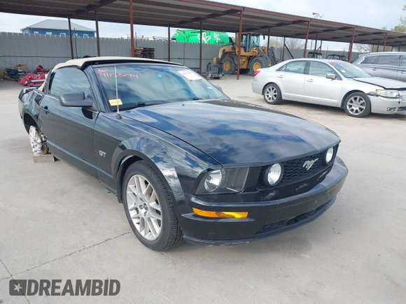 2005 Ford Mustang GT Deluxe with VIN 1ZVFT85H655215033, listed as a IAAI auction lot 41153294 with 71,436 mi miles and . Bid and sale history available at DreamBid. Image 1.