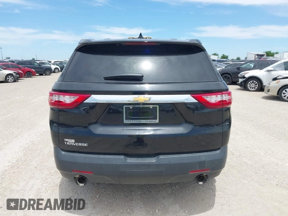 2019 Chevrolet Traverse LS z VIN 1GNERFKWXKJ301749, wystawiony jako IAAI lot #42017638 z przebiegiem 98 408 mil mil oraz . Historia ofert i sprzedaży dostępna na DreamBid. Obrazek 16.