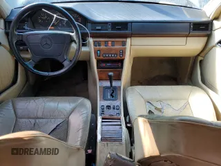 1993 Mercedes-Benz 400 with VIN WDBEA34E2PB941652, listed as a Copart auction lot 50035065 with 162,925 mi miles and Salvage Title. Bid and sale history available at carsss.com. Image 8.