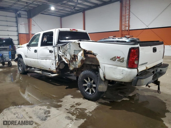 2007 Chevrolet Silverado 3500 SRW Wrk Trk with VIN 1GCHK33D77F122424, listed as a Copart auction lot 44117825 with 232,752 mi miles and Salvage Title. Bid and sale history available at carsss.com. Image 2.