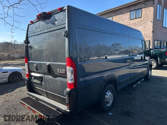 2020 Ram ProMaster Cargo with VIN 3C6URVJG1LE116990, listed as a Copart auction lot 53966915 with 61,813 mi miles and Clean Title. Bid and sale history available at carsss.com. Image 4.