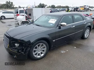 2005 Chrysler 300 with VIN 2C3AA63H45H674987, listed as a IAAI auction lot 41560730 with 101,659 mi miles. Bid and sale history available at carsss.com. Image 19.